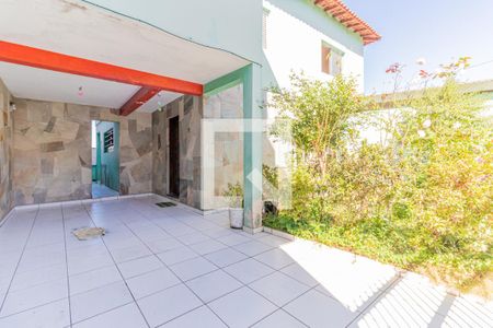 Casa à venda com 250m², 4 quartos e 2 vagas Casa à venda com 250m², 4 quartos e 2 vagasGaragem