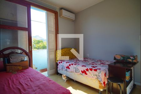 Quarto 1 de apartamento à venda com 2 quartos, 70m² em Floresta, Porto Alegre