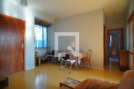 Sala  de apartamento à venda com 2 quartos, 70m² em Floresta, Porto Alegre
