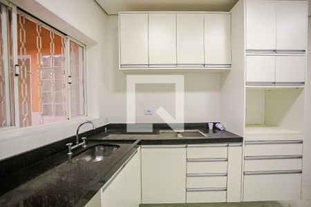 Casa para alugar com 110m², 3 quartos e 1 vaga Casa para alugar com 110m², 3 quartos e 1 vagaCozinha