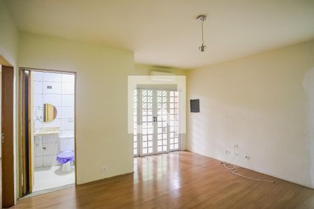Sala de casa para alugar com 3 quartos, 110m² em Chácara Agrindus, Taboão da Serra