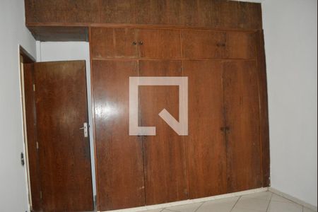 Casa à venda com 100m², 5 quartos e 1 vagaQuarto 3