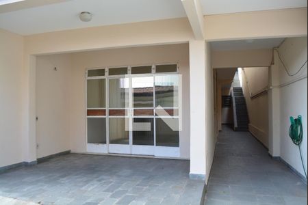 Casa à venda com 100m², 5 quartos e 1 vagaGaragem