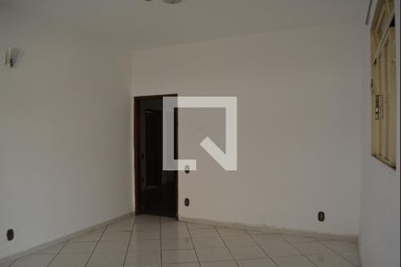 Casa à venda com 100m², 5 quartos e 1 vagaQuarto 4