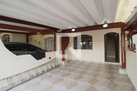 Casa de condomínio para alugar com 200m², 3 quartos e 2 vagas Casa de condomínio para alugar com 200m², 3 quartos e 2 vagasGaragem