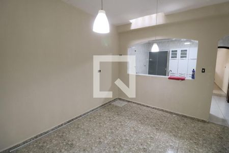 Casa de condomínio para alugar com 200m², 3 quartos e 2 vagas Casa de condomínio para alugar com 200m², 3 quartos e 2 vagasSala de Jantar