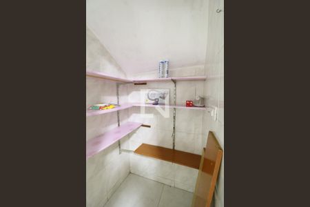 Casa de condomínio para alugar com 200m², 3 quartos e 2 vagas Casa de condomínio para alugar com 200m², 3 quartos e 2 vagasDespensa