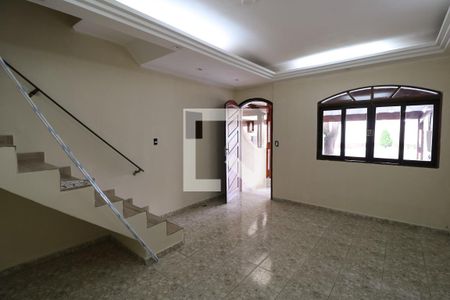 Sala de casa de condomínio para alugar com 3 quartos, 200m² em Jardim Guarau, São Paulo