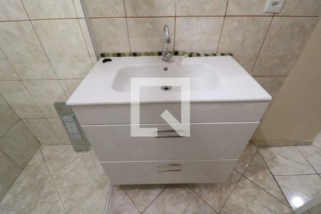 Casa de condomínio para alugar com 200m², 3 quartos e 2 vagas Casa de condomínio para alugar com 200m², 3 quartos e 2 vagasBanheiro da Suíte 2