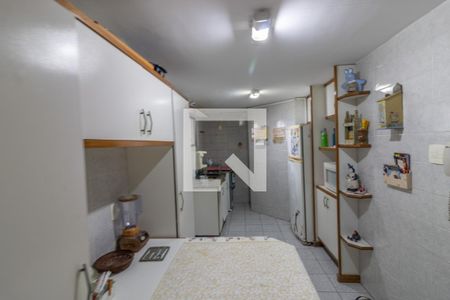 Apartamento à venda com 90m², 3 quartos e 2 vagas Apartamento à venda com 90m², 3 quartos e 2 vagasCozinha