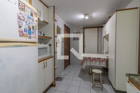 Apartamento à venda com 90m², 3 quartos e 2 vagas Apartamento à venda com 90m², 3 quartos e 2 vagasCozinha
