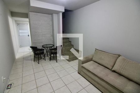 Sala de casa para alugar com 2 quartos, 70m² em Vargem Grande, Rio de Janeiro