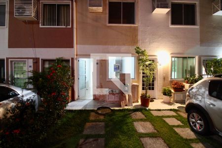 Fachada de casa para alugar com 2 quartos, 70m² em Vargem Grande, Rio de Janeiro