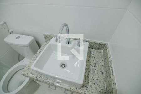 Apartamento à venda com 64m², 2 quartos e 1 vaga Apartamento à venda com 64m², 2 quartos e 1 vagaBanheiro Social