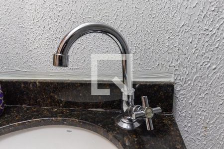 Casa de condomínio à venda com 85m², 3 quartos e 2 vagasBanheiro - torneira