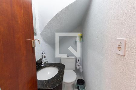 Casa de condomínio à venda com 85m², 3 quartos e 2 vagasLavabo