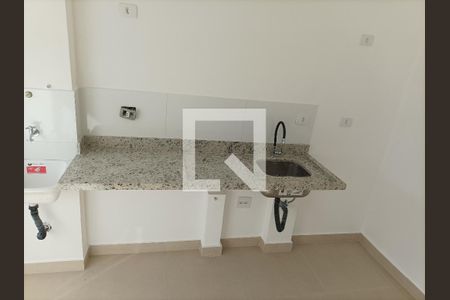 Cozinha de apartamento para alugar com 2 quartos, 56m² em Vila Alpina, São Paulo