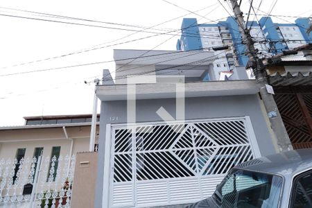 Casa à venda com 140m², 4 quartos e 2 vagasEntrada