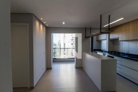 Sala de TV de apartamento à venda com 2 quartos, 52m² em Alphaville Empresarial, Barueri