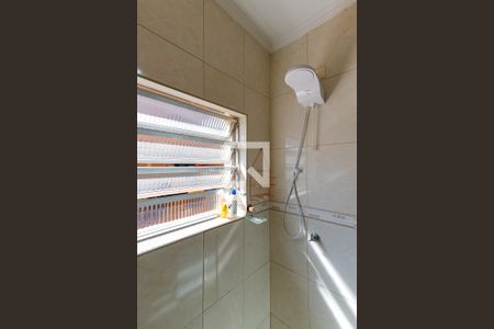 Casa à venda com 141m², 4 quartos e 2 vagas Casa à venda com 141m², 4 quartos e 2 vagasBanheiro