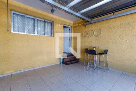 Casa à venda com 141m², 4 quartos e 2 vagas Casa à venda com 141m², 4 quartos e 2 vagasGaragem