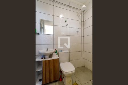 Casa à venda com 141m², 4 quartos e 2 vagas Casa à venda com 141m², 4 quartos e 2 vagasBanheiro Edícula