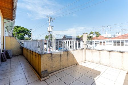 Casa à venda com 141m², 4 quartos e 2 vagas Casa à venda com 141m², 4 quartos e 2 vagasVaranda da Suíte