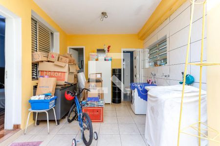 Casa à venda com 141m², 4 quartos e 2 vagas Casa à venda com 141m², 4 quartos e 2 vagasÁrea de Serviço