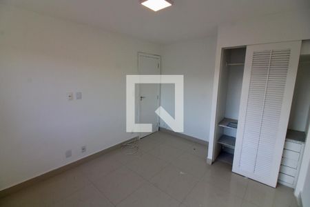 Casa de condomínio à venda com 220m², 4 quartos e 1 vaga Casa de condomínio à venda com 220m², 4 quartos e 1 vagaQuarto 2