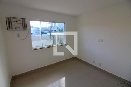 Casa de condomínio à venda com 220m², 4 quartos e 1 vaga Casa de condomínio à venda com 220m², 4 quartos e 1 vagaQuarto 2