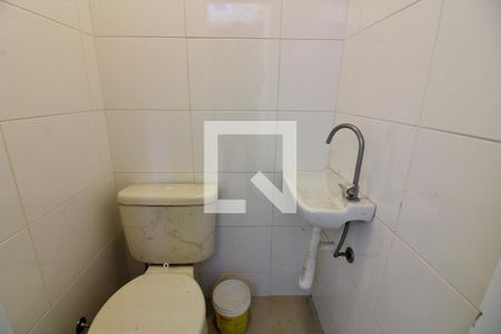 Casa de condomínio à venda com 220m², 4 quartos e 1 vaga Casa de condomínio à venda com 220m², 4 quartos e 1 vagaLavabo