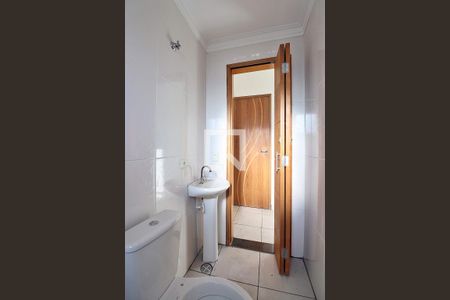 Banheiro do Quarto 1 - Suíte de apartamento para alugar com 2 quartos, 52m² em Vila Alto de Santo André, Santo André