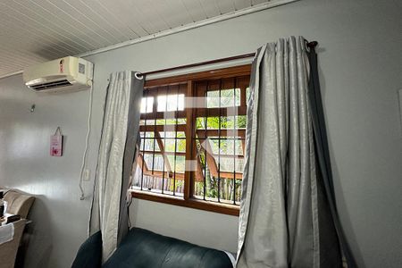 Sala de Estar - Janela de casa à venda com 2 quartos, 49m² em Scharlau, São Leopoldo