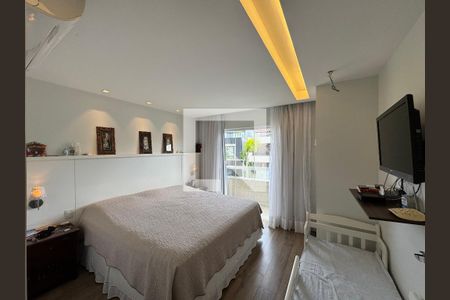 Casa de condomínio para alugar com 350m², 4 quartos e 5 vagasSuíte 1