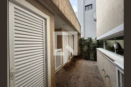 Casa de condomínio para alugar com 350m², 4 quartos e 5 vagasÁrea externa