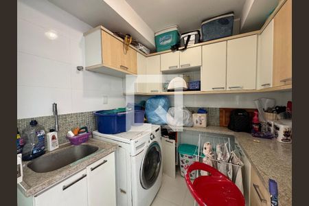 Casa de condomínio para alugar com 350m², 4 quartos e 5 vagasÁrea de Serviço