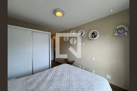 Casa de condomínio para alugar com 350m², 4 quartos e 5 vagasSuíte 4