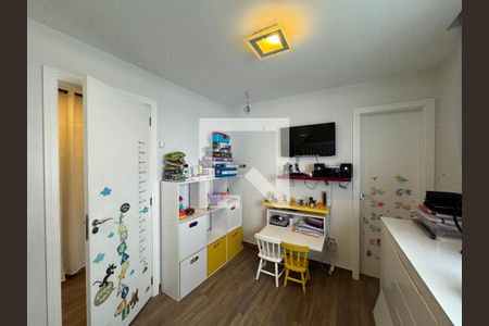 Casa de condomínio para alugar com 350m², 4 quartos e 5 vagasSuíte 3