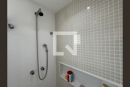 Casa de condomínio para alugar com 350m², 4 quartos e 5 vagasSuíte 4 - Banheiro