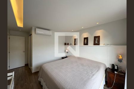 Casa de condomínio para alugar com 350m², 4 quartos e 5 vagasSuíte 1