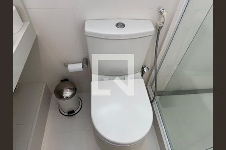 Casa de condomínio para alugar com 350m², 4 quartos e 5 vagasSuíte 4 - Banheiro