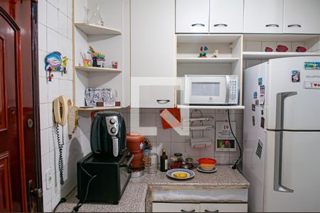 Apartamento à venda com 80m², 2 quartos e 1 vagacozinha e area de serviço