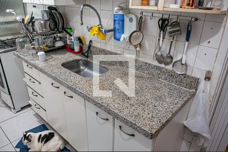 Apartamento à venda com 80m², 2 quartos e 1 vagacozinha e area de serviço