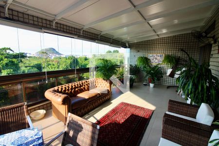 Apartamento à venda com 160m², 4 quartos e 3 vagasVaranda da Sala