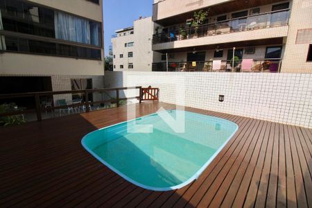 Apartamento à venda com 160m², 4 quartos e 3 vagasÁrea comum - Piscina