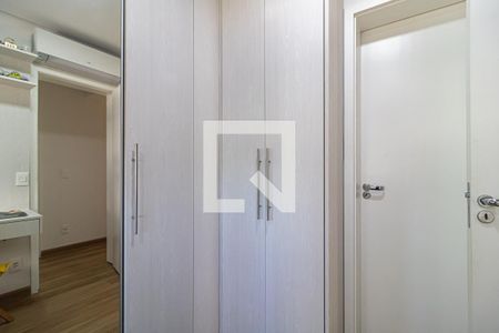 Apartamento à venda com 237m², 2 quartos e 2 vagasQuarto 2