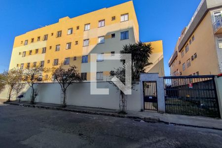 Apartamento para alugar com 55m², 2 quartos e 1 vaga Apartamento para alugar com 55m², 2 quartos e 1 vagaFachada