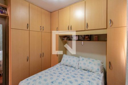 Quarto 1 de apartamento para alugar com 2 quartos, 55m² em Caiçaras, Belo Horizonte