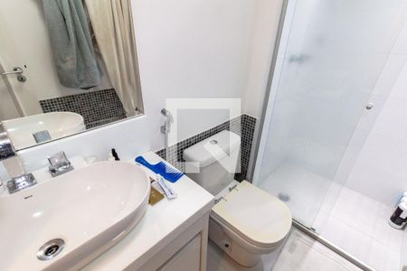 Apartamento à venda com 80m², 2 quartos e 2 vagasBanheiro do Quarto 1