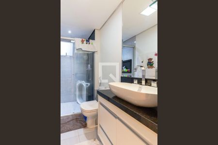 Apartamento à venda com 80m², 2 quartos e 2 vagasBanheiro do Quarto 2